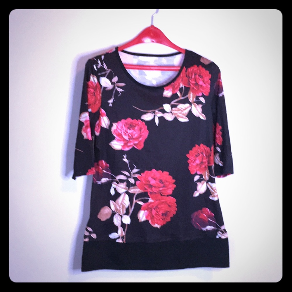 Women Blouse dark brown and black w/ red roses